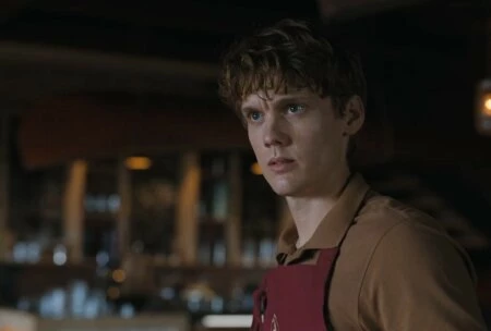 Кадр из сериала Уэнсдей 2022-2025